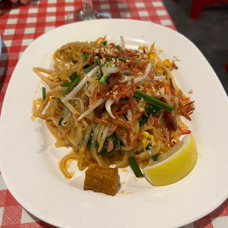 パットタイ（タイ焼きそば）(タイ屋台サバイチャイ・錦糸町)