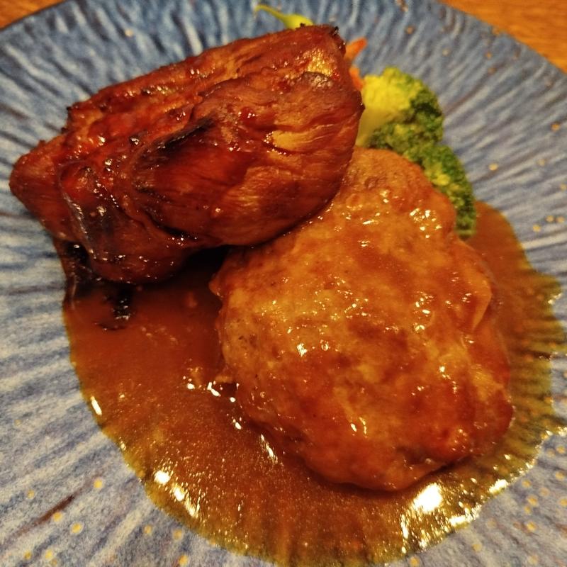 スペアリブとハンバーグのコンボ(俺のハンバーグ 渡なべ)