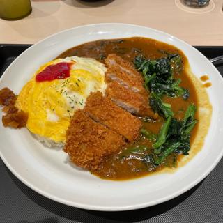 ほうれん草カツカレー　オムレツ添え(松のや 江戸川橋店)