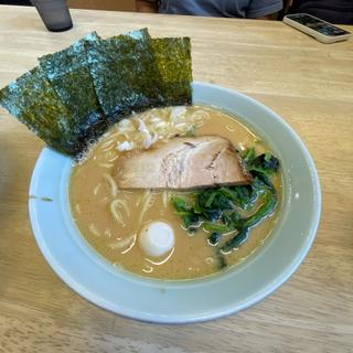 醤油豚骨ラーメン(ラーメン 真心家)