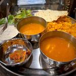 ダルカレー＆チキンスープカレー(本格インド料理 チャイパニ)
