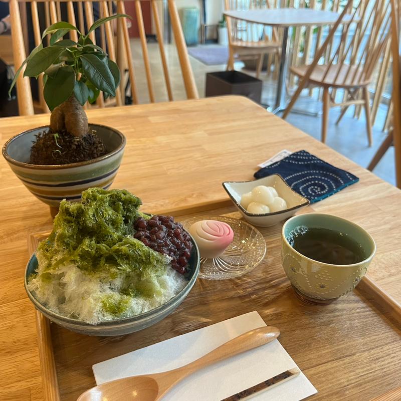 かき氷と生菓子のセット(萬年堂 本店 )