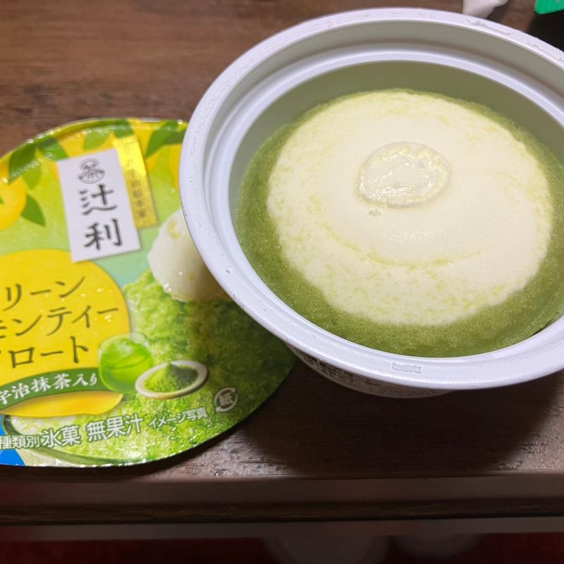 グリーンレモンティーフロート(ファミリーマート 南海堺駅前店)