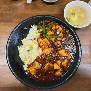 麻婆炒飯(餃子菜館 万徳)