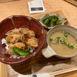 牡蠣丼定食