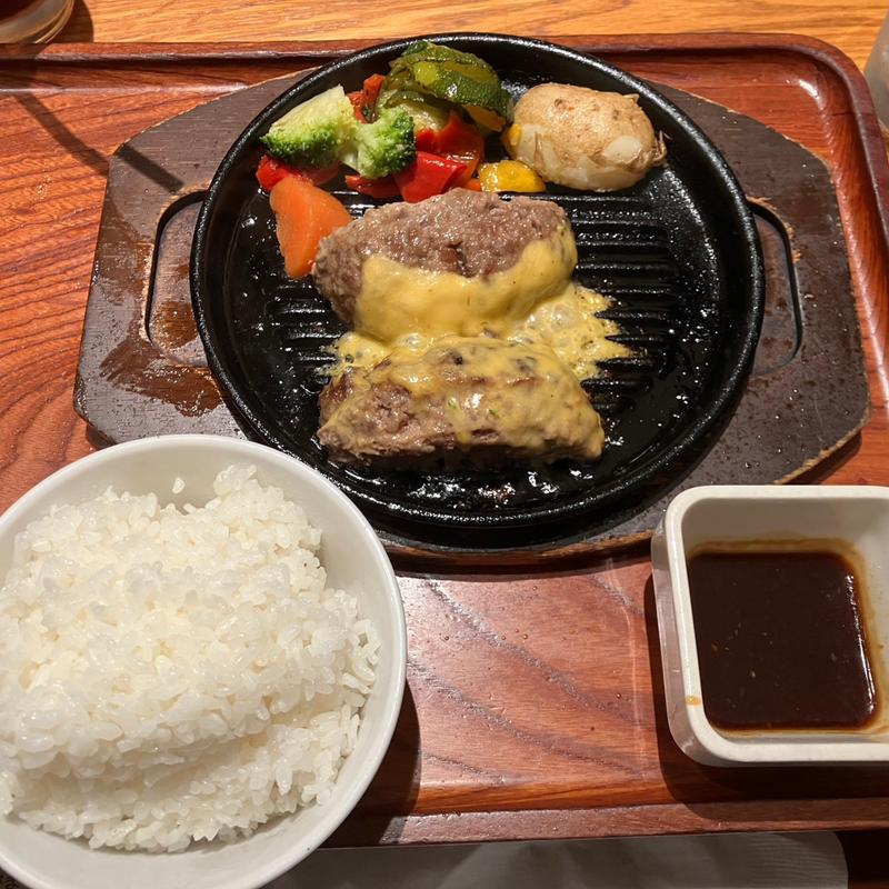 チーズハンバーグランチ　ドリンクサラダセット(いしがまやハンバーグ グランデュオ立川店)