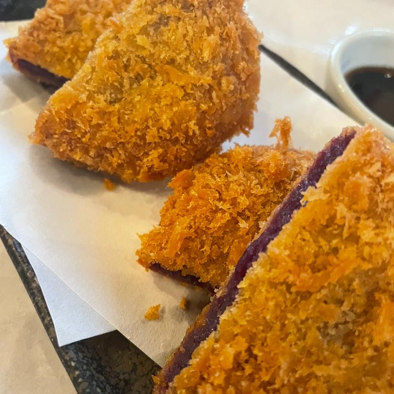 紅芋コロッケ(国頭港食堂)