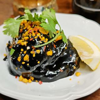真っ黒エビマヨ(焼売スタンド きんぎょ)