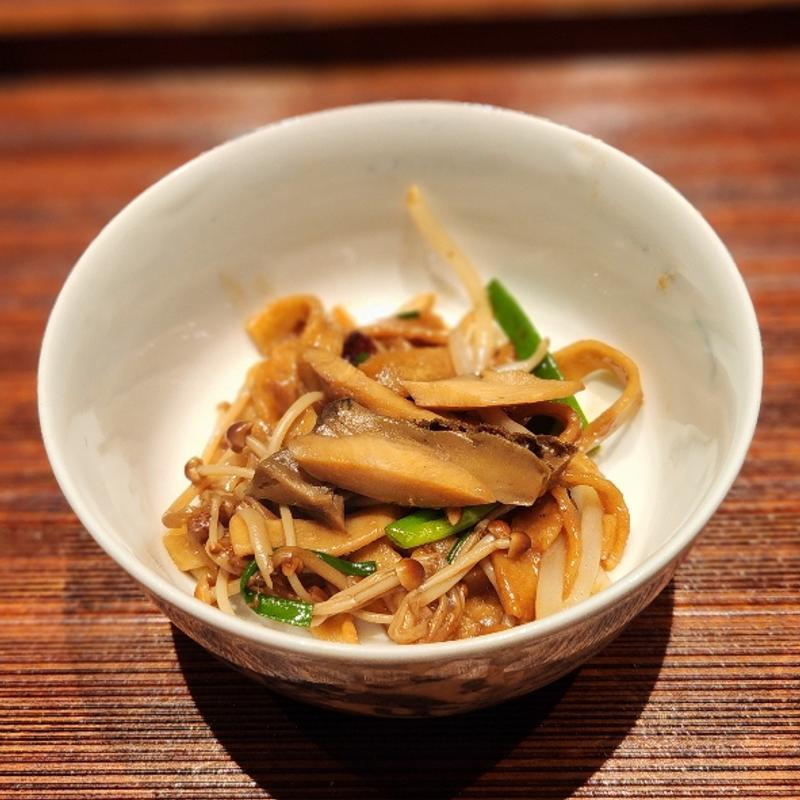 鮑の伊府麺(廣澤)