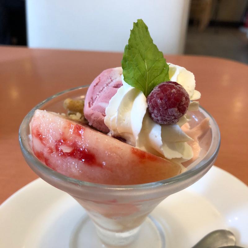 桃のちょこっとパルフェ(デニーズ三郷店)