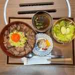 ネギ塩タンまみれ丼