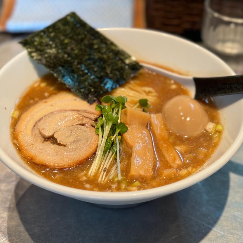 味玉醤油らぁ麺(麺 やまらぁ)