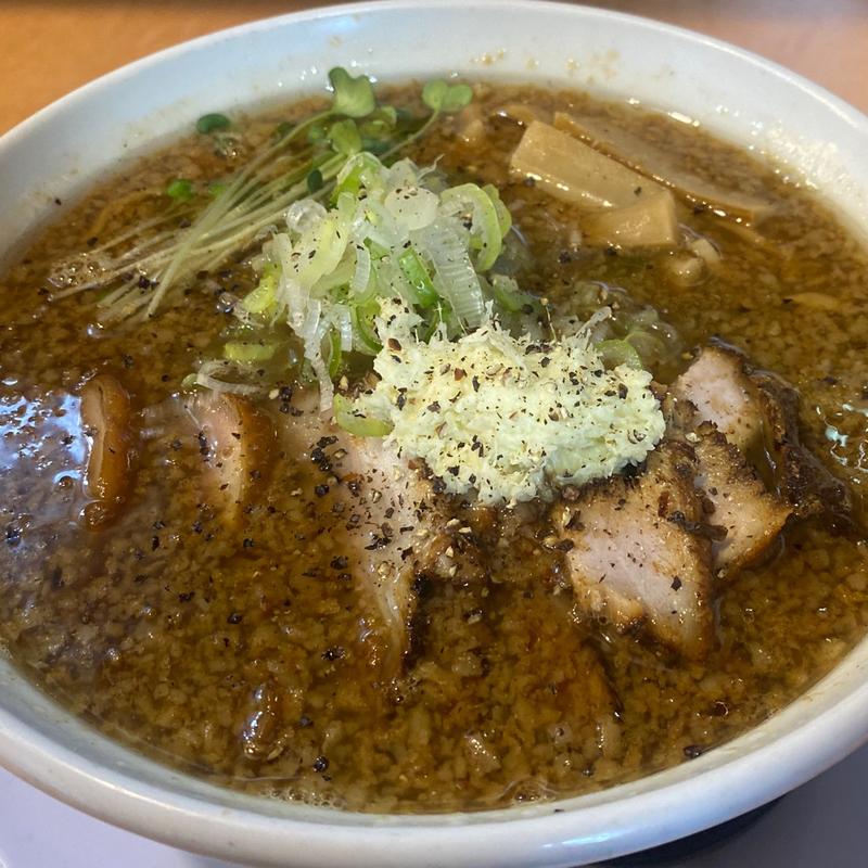 背脂黒醤油(麺のあんまる らーめん 亨)