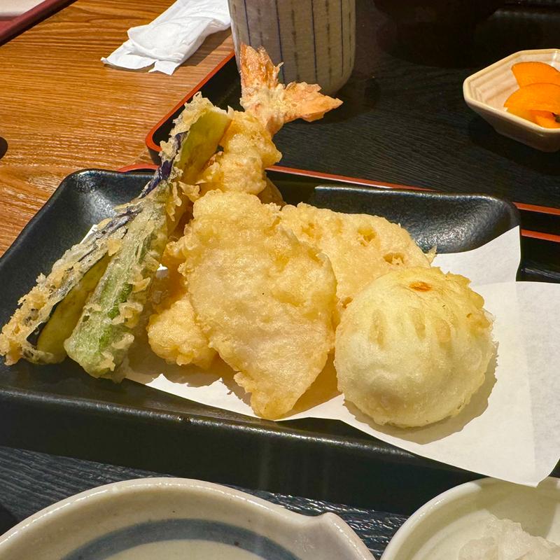 天ぷら定食(浅草割烹天とよ神保町店)