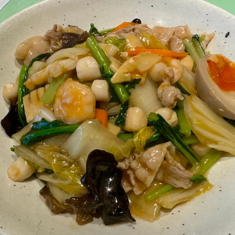 五目やきそば(新世界菜館 （シンセカイサイカン）)