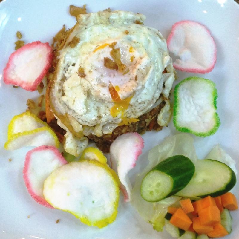 ナシゴレン(Warung Nusa Dua（ワルン ヌサドゥア）)