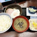 ハムエッグ納豆定食(吉野家 中目黒駅前店 )