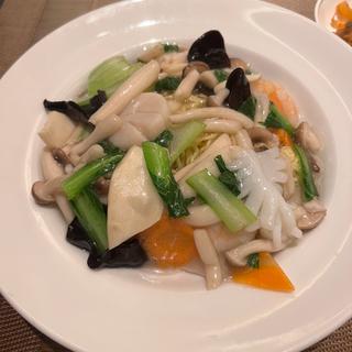 海鮮やきそば(中国飯店 倶楽湾)