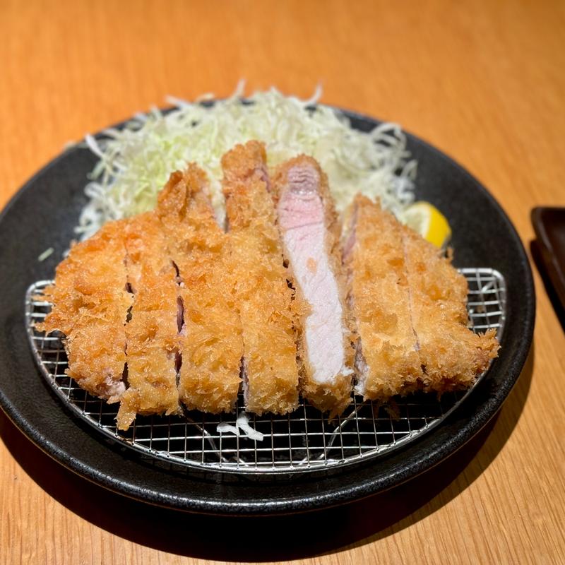 ロースかつ定食(さくたろう)