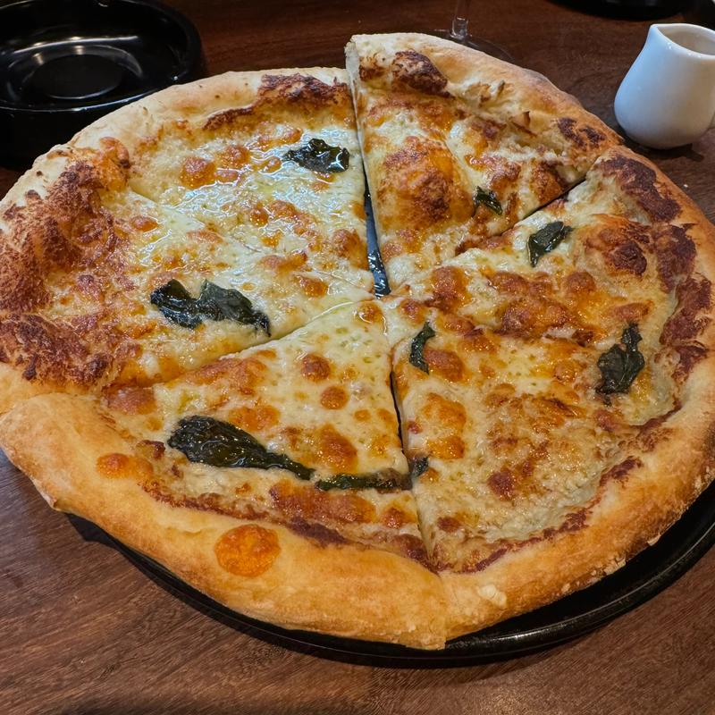 ゴルゴンゾーラのピザ(GLUCK)