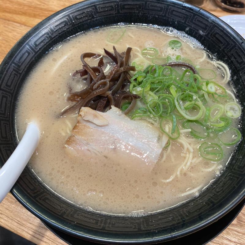 さざなみ(とんこつ拉麺 漣)