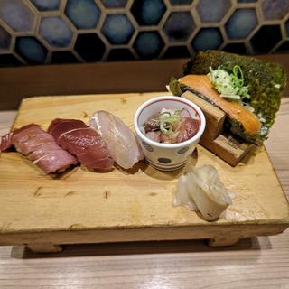 定番5貫(すごい煮干ラーメン野毛 すし 釣りきん)