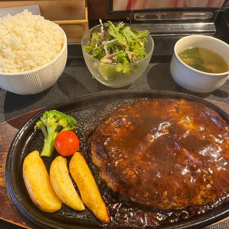 ビックジャンボハンバーグ 500g  大盛ライス　スープ　サラダセット(caffe' Girasole)