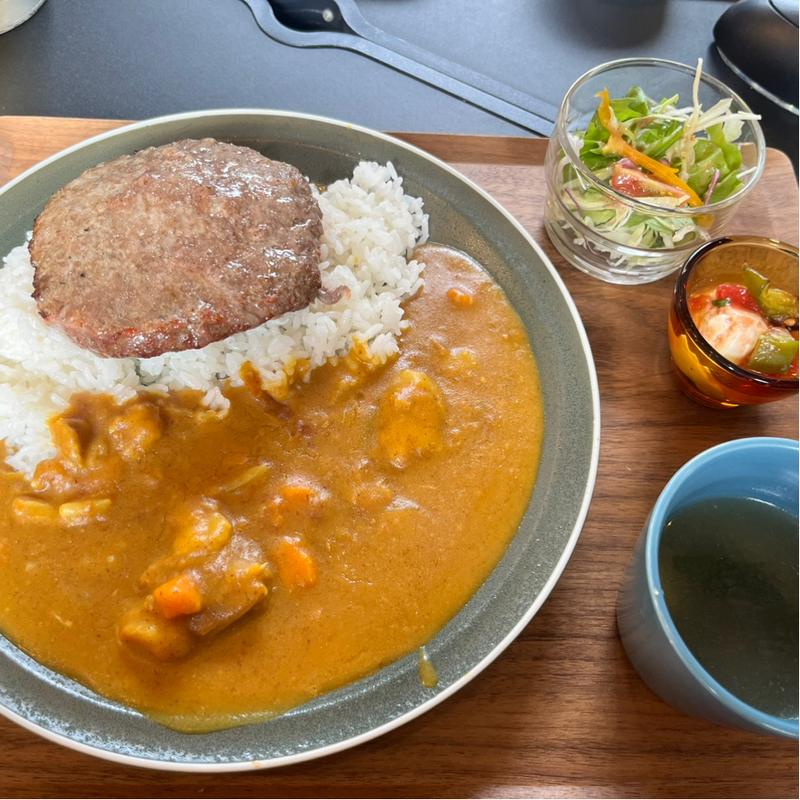 ハンバーグカレー(めがね)