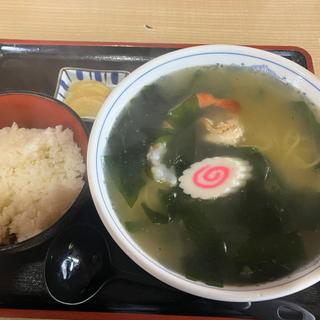 磯ラーメン+半ライス(丸勝 )