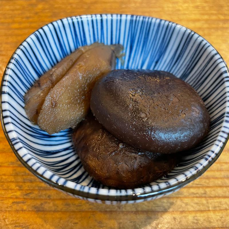 しいたけの煮付け(手打ちうどん 平作)