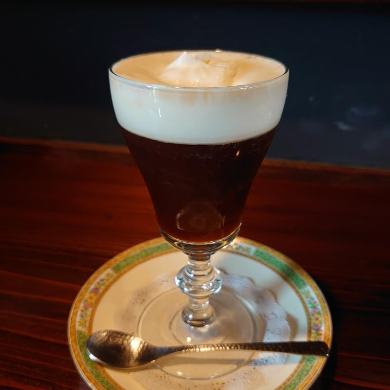 ウインナーコーヒー(喫茶カヂノキ)