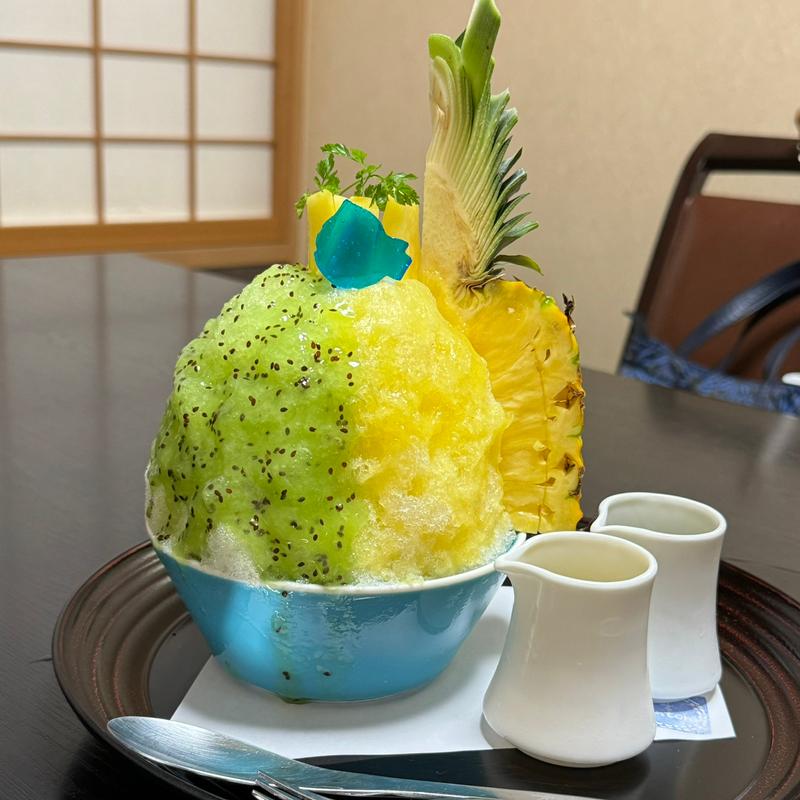 パイン&キウイ氷(和カフェkantora)
