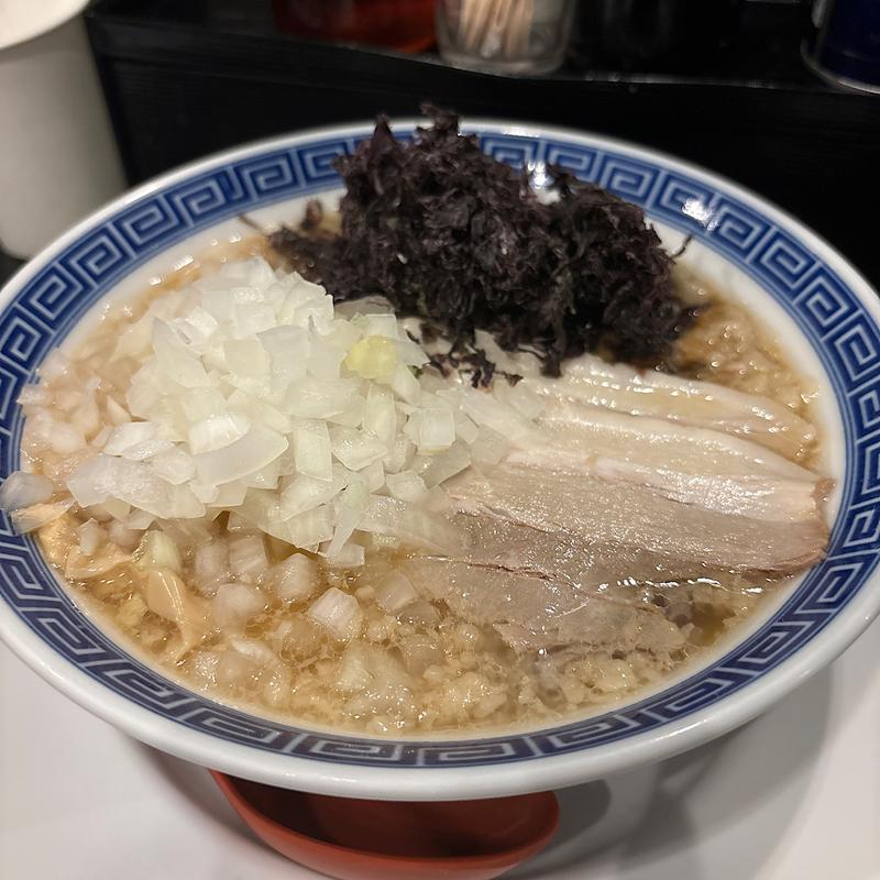 背脂中華そば玉ねぎ(ラーメンなおじ 西新宿店)