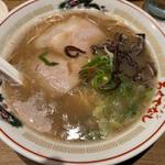 こってりラーメン(ろくでなし吉塚店)