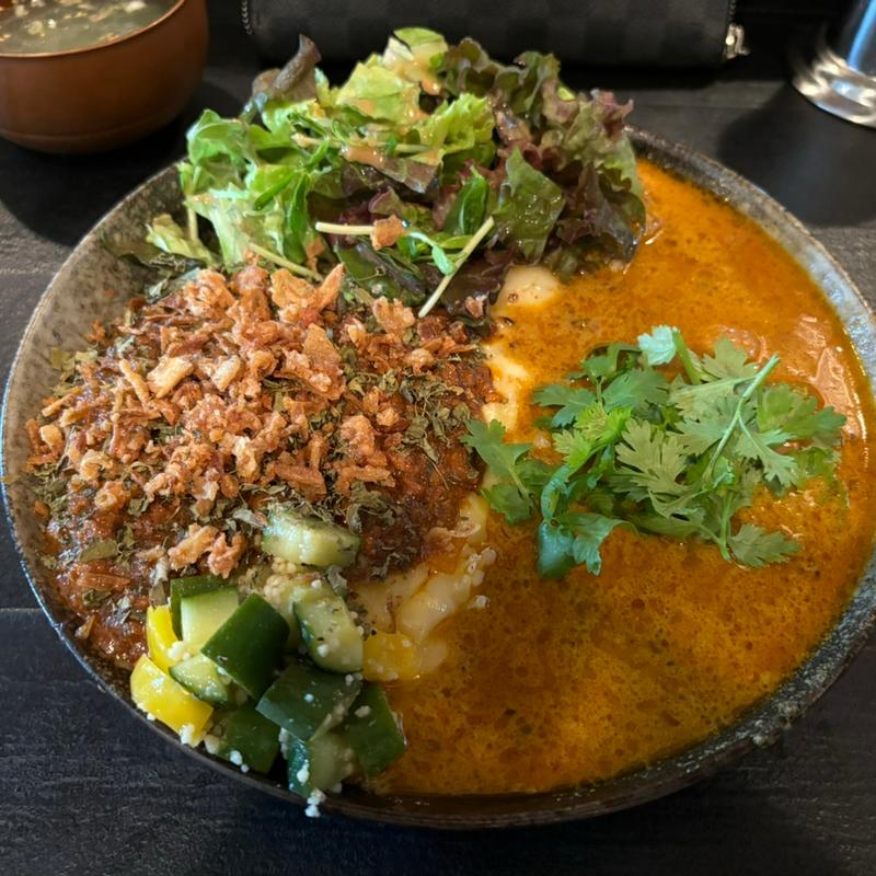 キーマカレー&コリアンダーチキン(スープとカレー)