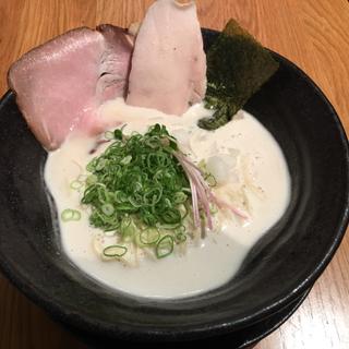 鶏白湯そば しろ(極み鶏そば 鶏と麦ときどき豚)