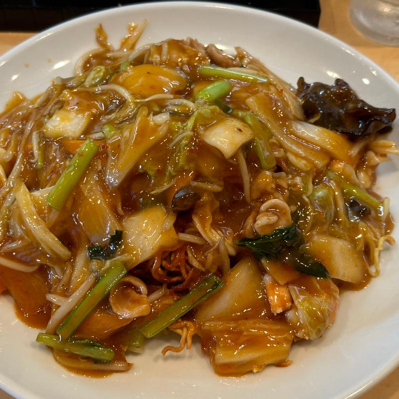 四川風あんかけ焼きそば(龍花 （ロンファー）)