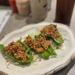 ピーマン肉味噌のせ(佐賀県三瀬村 ふもと赤鶏 田町店)