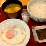 目玉焼き朝食(なか卯 代々木上原店 )