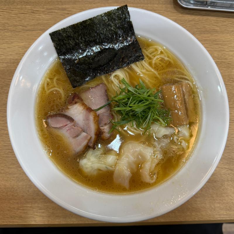 トリプルミックスワンタンメン(ワンタンハーフ)(支那ソバ きたがわ)