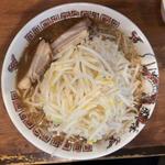 ガツ盛りラーメン(ながた)