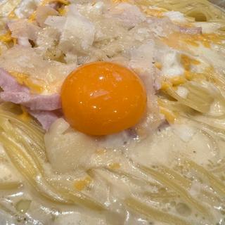 とろける7種チーズのカルボナーラ(生パスタ専門店SPALA ららぽーと立川立飛店)