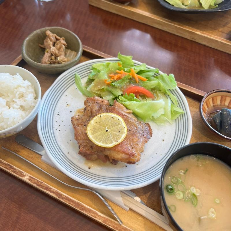 塩チキン定食(カフェレストラン善)
