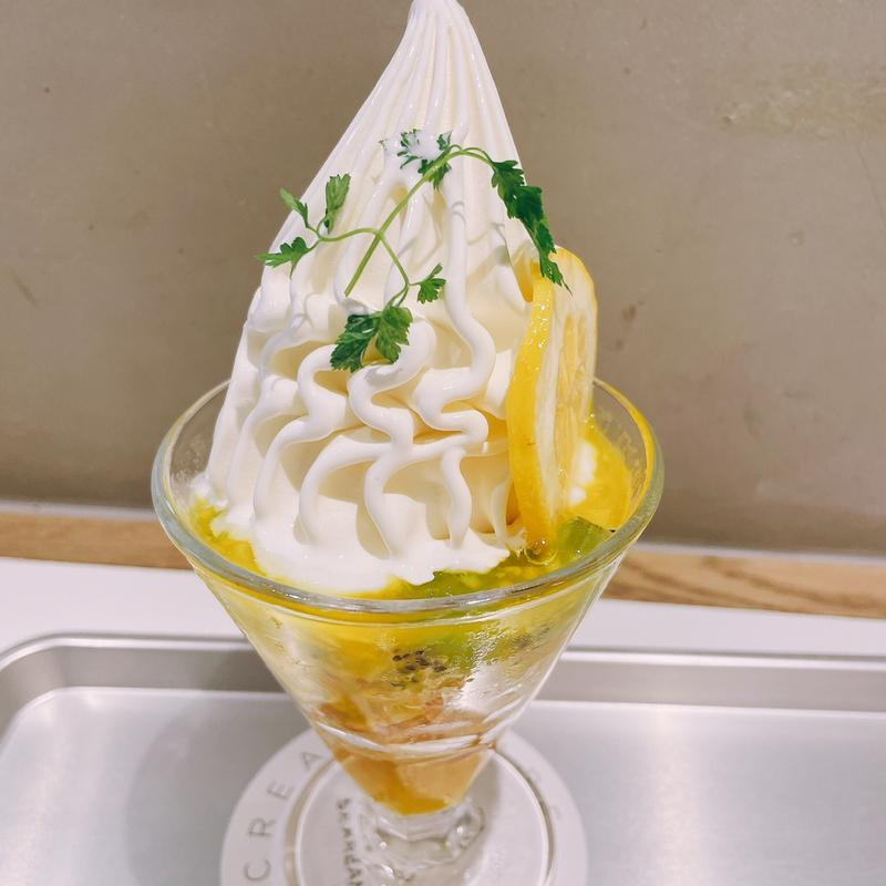 檸檬クレミアパルフェ(シルクレーム阪急三番街)