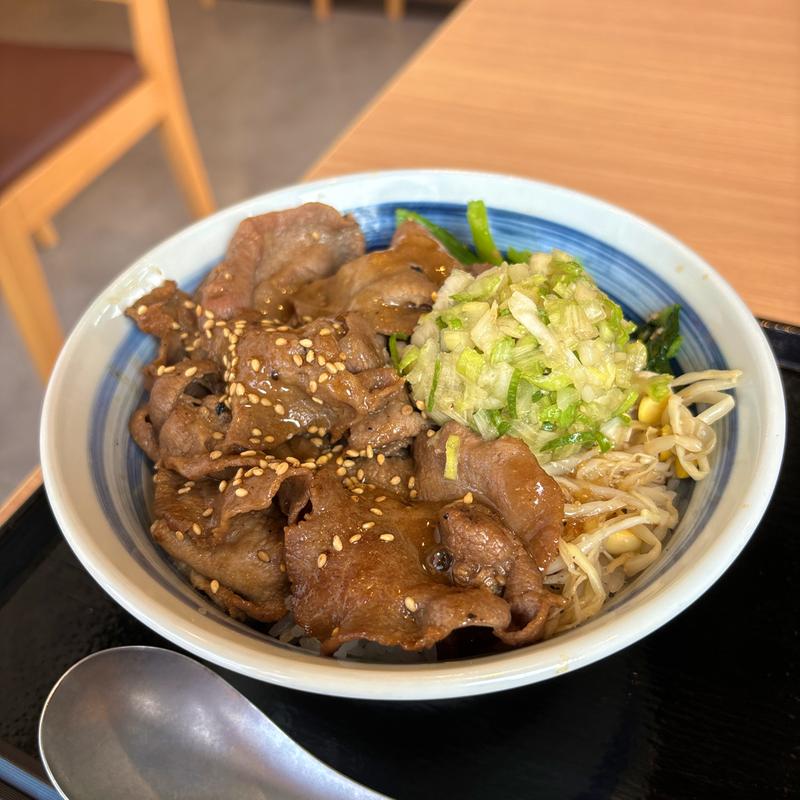 ねぎ塩牛タン丼（並）肉増(焼きたてのかるび 北本店)