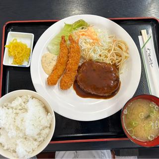 ハンバーグ&海老フライ定食(伊賀ドライブイン )