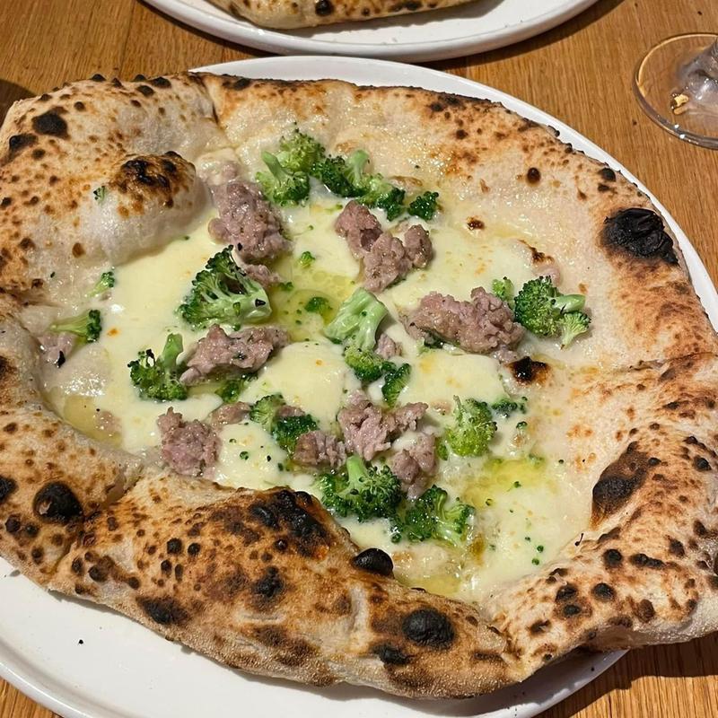 サルシッチャ エ ブロッコリー(PIZZERIA ROCCO)