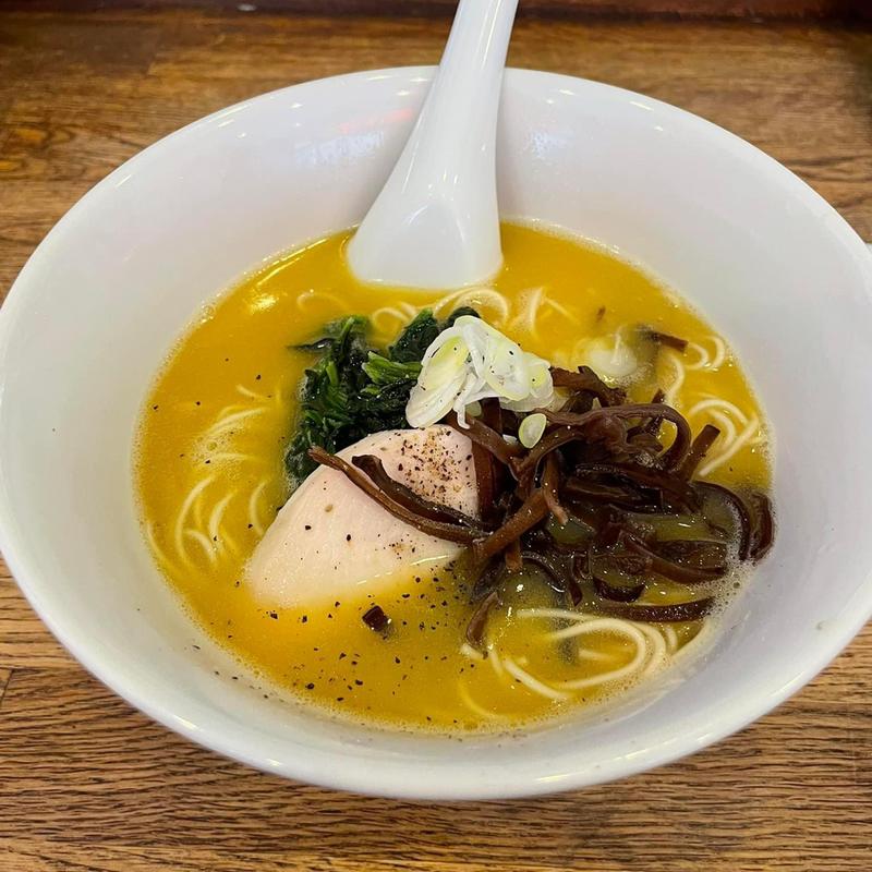 水炊き醤油ラーメン(麺屋 すみす)