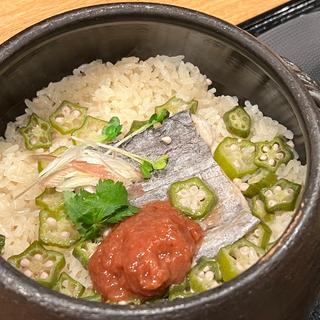 太刀魚と夏野菜の梅肉土鍋釜飯(みかん 今里店)