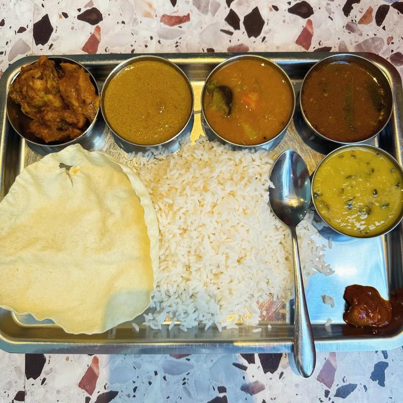 ノンベジミールス(タンジャイミールス経堂)